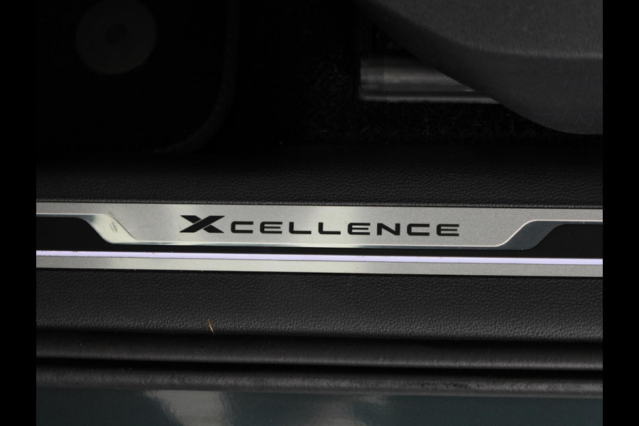 Seat Tarraco 1.4 TSI e-Hybrid PHEV Xcellence 245 pk Automaat (DSG) | Navigatie | Panoramadak | Elektr. trekhaak | Parkeersensoren (Park assist) | Rondomzicht camera | Stoelverwarming v/a | Lederen bekleding |
