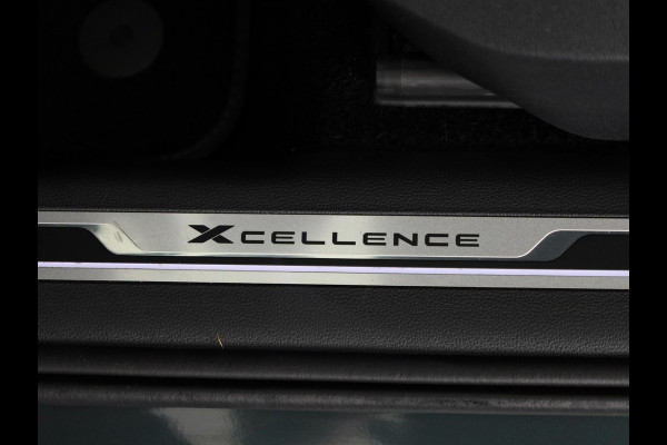 Seat Tarraco 1.4 TSI e-Hybrid PHEV Xcellence 245 pk Automaat (DSG) | Navigatie | Panoramadak | Elektr. trekhaak | Parkeersensoren (Park assist) | Rondomzicht camera | Stoelverwarming v/a | Lederen bekleding |