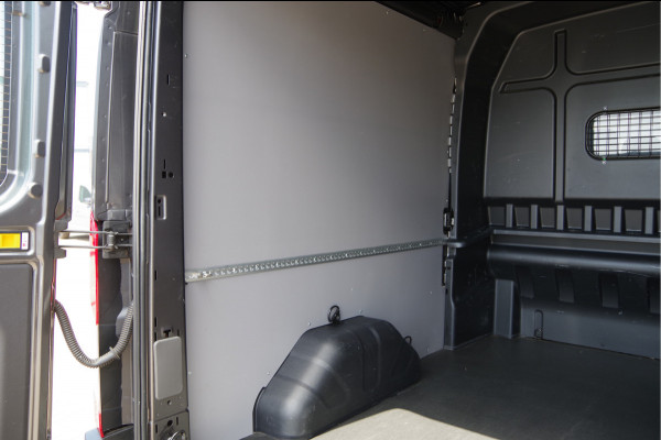 Ford Transit 350 2.0 TDCI L3H2 DC-5P, XENON, 2X SCHUIFDEUR, TREKHAAK, ADAPT. CRUISE, STANDKACHEL, CAMERA, NAVI, AIRCO, STOELVERWARMING, APPLE