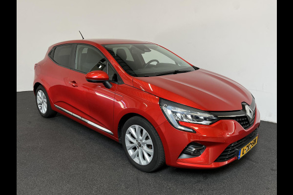 Renault Clio 1.0 TCe 100pk Experience Demo! | Navigatie Climate Control Cruise control Lichtmetalen Velgen Parkeer Sensoren Extra Getint glas 5 deurs