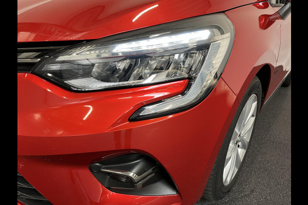 Renault Clio 1.0 TCe 100pk Experience Demo! | Navigatie Climate Control Cruise control Lichtmetalen Velgen Parkeer Sensoren Extra Getint glas 5 deurs
