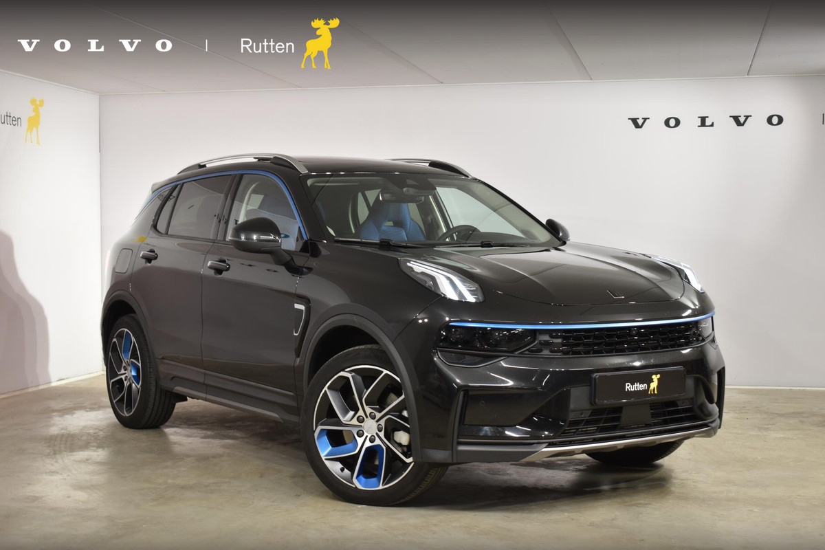 Lynk & Co 01 262PK Automaat /360 Camera/ Panoramadak / Led verlichting / Adaptive cruise control / 20'' velgen Lynk & Co 01 262PK Automaat /360 Camera/ Panoramadak / Led verlichting / Adaptive cruise control / 20'' velgen