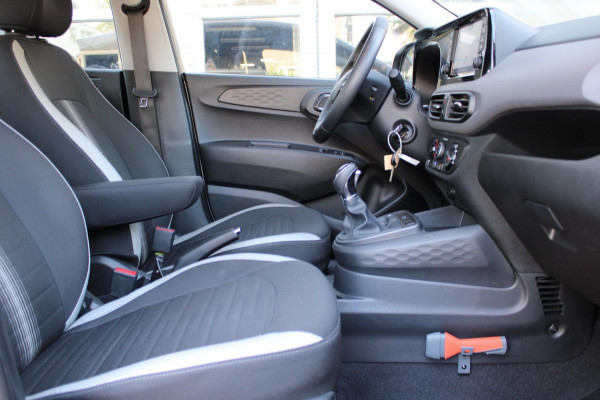 Hyundai 1.0 Comfort Smart 5-zits Automaat Airco Navi Camera