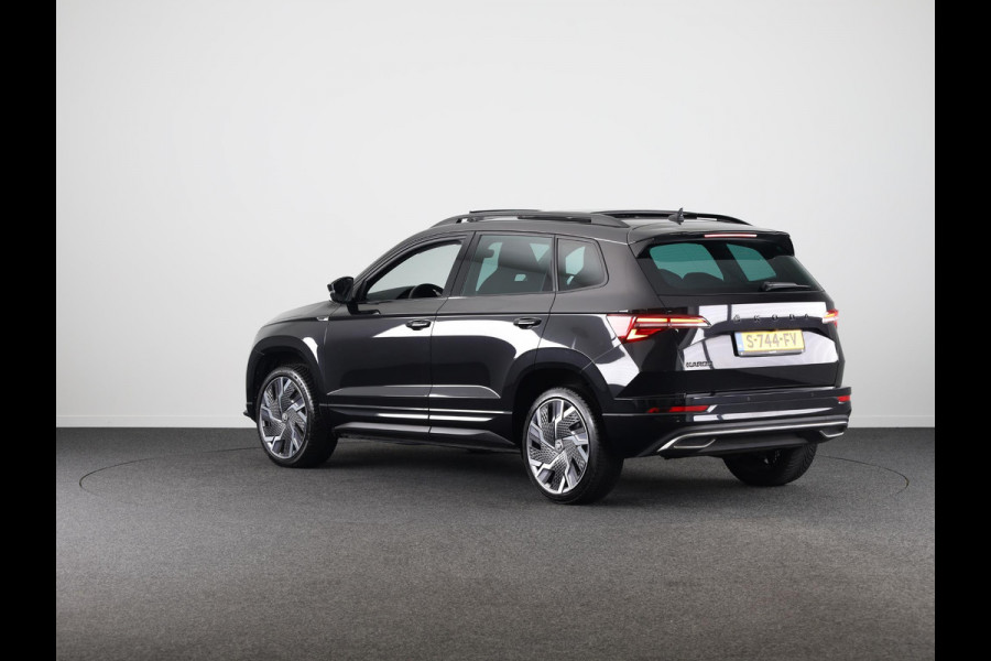 Škoda Karoq 1.5 TSI ACT Sportline Business 150 pk Automaat (DSG) | Verlengde garantie | Navigatie | Panoramadak | Parkeersensoren | Achteruitrijcamera | Adaptieve cruise control |