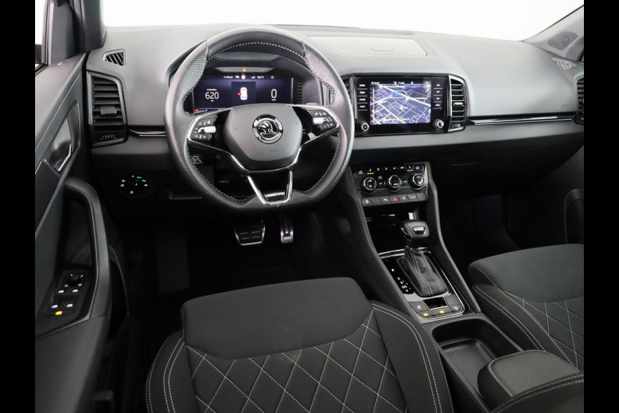 Škoda Karoq 1.5 TSI ACT Sportline Business 150 pk Automaat (DSG) | Verlengde garantie | Navigatie | Panoramadak | Parkeersensoren | Achteruitrijcamera | Adaptieve cruise control |