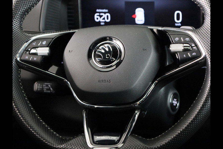 Škoda Karoq 1.5 TSI ACT Sportline Business 150 pk Automaat (DSG) | Verlengde garantie | Navigatie | Panoramadak | Parkeersensoren | Achteruitrijcamera | Adaptieve cruise control |