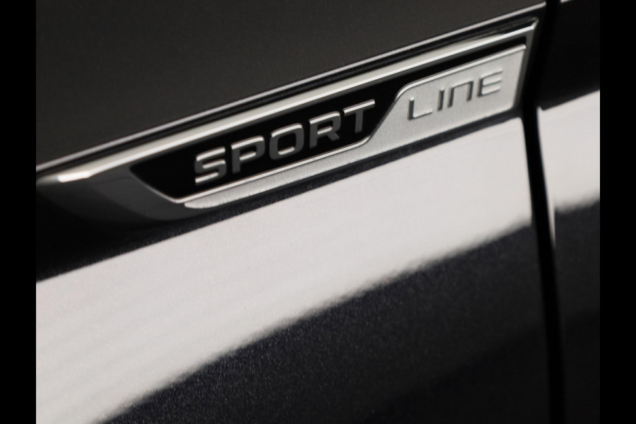 Škoda Karoq 1.5 TSI ACT Sportline Business 150 pk Automaat (DSG) | Verlengde garantie | Navigatie | Panoramadak | Parkeersensoren | Achteruitrijcamera | Adaptieve cruise control |