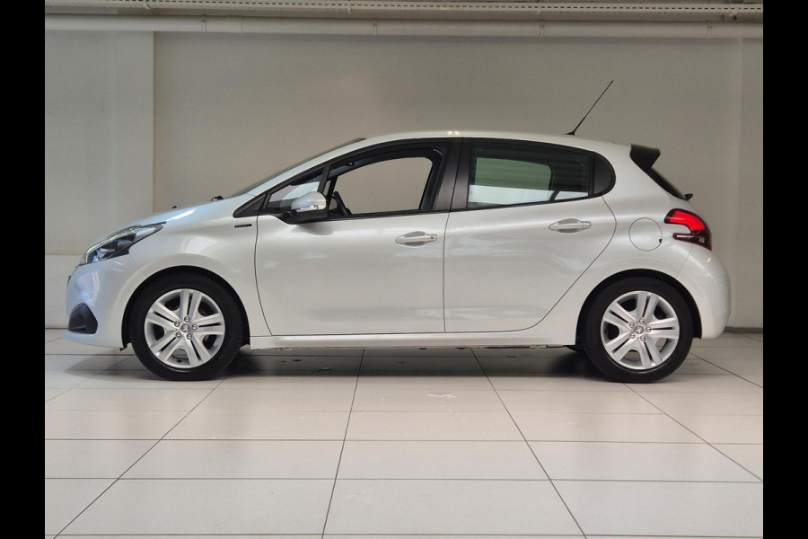 Peugeot 208 1.2 PureTech Signature Navigatie | Parkeersensoren Achter | Airco | Cruise Control | Apple Carplay/Android Auto |
