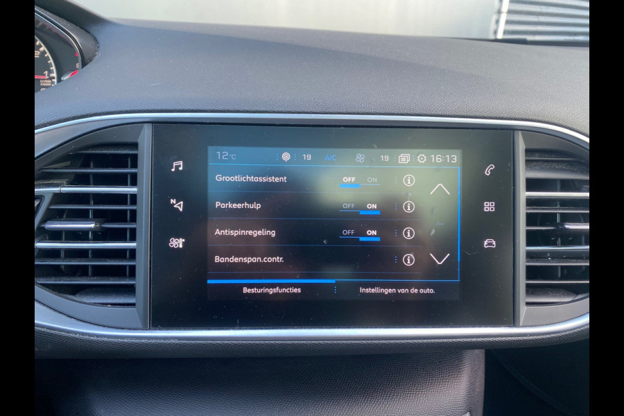 Peugeot 308 SW BWJ 2019 | 1.2 PT 111PK Executive | NWE APK | PANO DAK | CLIMA | NAVI | CRUISE | PDC | LICHTMETAAL | PRIVACY GLASS