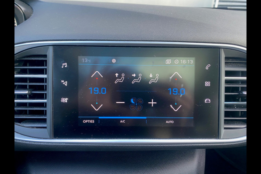 Peugeot 308 SW BWJ 2019 | 1.2 PT 111PK Executive | NWE APK | PANO DAK | CLIMA | NAVI | CRUISE | PDC | LICHTMETAAL | PRIVACY GLASS