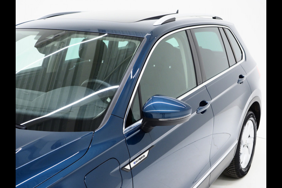 Volkswagen Tiguan 1.4 TSI eHybrid Elegance | Panoramadak | Trekhaak | Adaptive Cruise | Virtual | Camera | Carplay