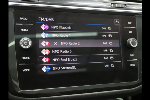 Volkswagen Tiguan 1.4 TSI eHybrid Elegance | Panoramadak | Trekhaak | Adaptive Cruise | Virtual | Camera | Carplay