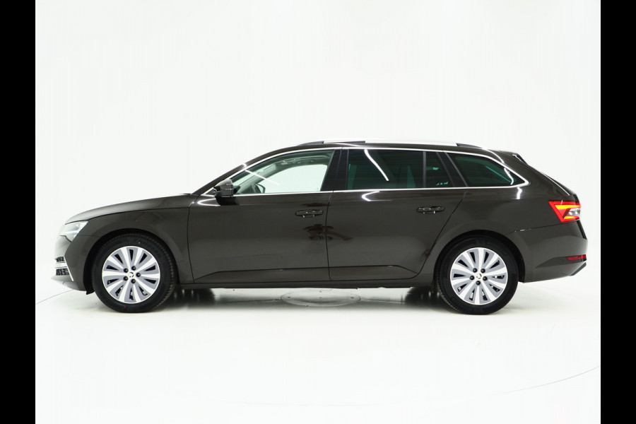 Škoda Superb Combi 1.4 TSI iV 218PK | Panoramadak | Trekhaak | 360 | Keyless | Adaptive Cruise | Virtual | Carplay