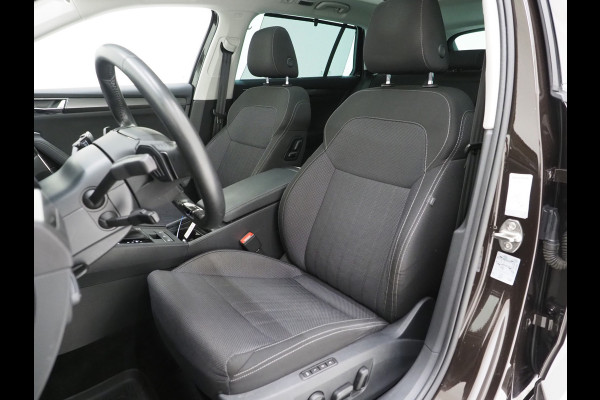 Škoda Superb Combi 1.4 TSI iV 218PK | Panoramadak | Trekhaak | 360 | Keyless | Adaptive Cruise | Virtual | Carplay