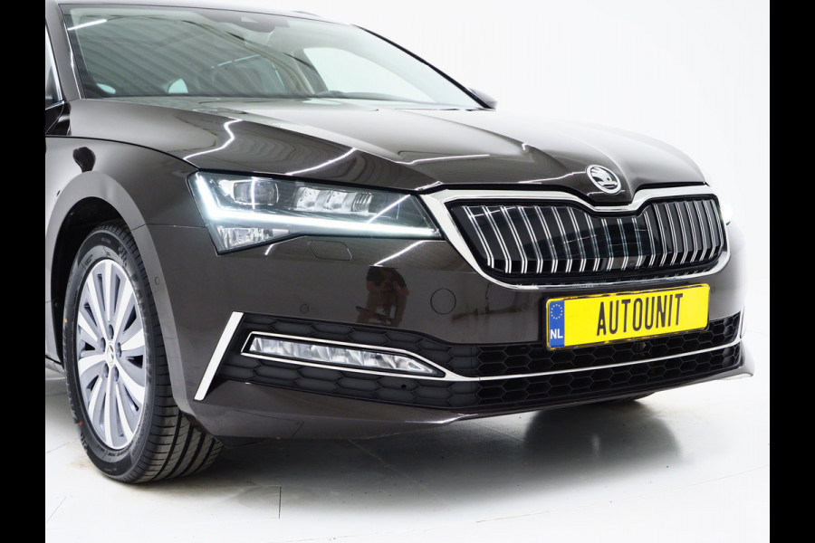 Škoda Superb Combi 1.4 TSI iV 218PK | Panoramadak | Trekhaak | 360 | Keyless | Adaptive Cruise | Virtual | Carplay