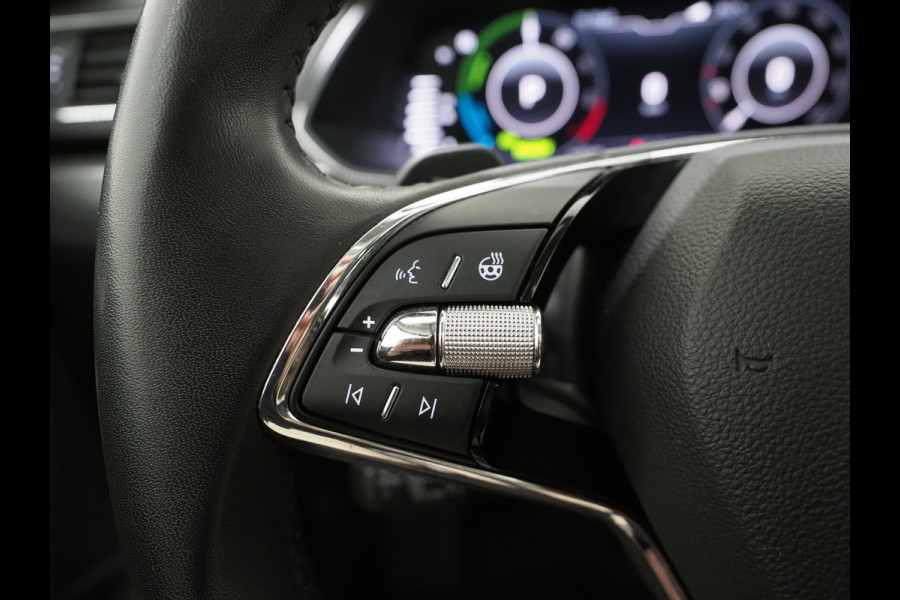 Škoda Superb Combi 1.4 TSI iV 218PK | Panoramadak | Trekhaak | 360 | Keyless | Adaptive Cruise | Virtual | Carplay