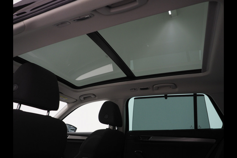 Škoda Superb Combi 1.4 TSI iV 218PK | Panoramadak | Trekhaak | 360 | Keyless | Adaptive Cruise | Virtual | Carplay