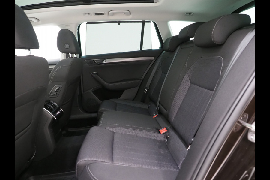Škoda Superb Combi 1.4 TSI iV 218PK | Panoramadak | Trekhaak | 360 | Keyless | Adaptive Cruise | Virtual | Carplay