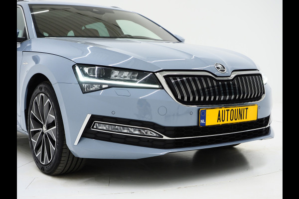 Škoda Superb Combi 1.4 TSI iV Laurin & Klement | Panoramadak | Trekhaak | Canton | Massage | Keyless | Adaptive Cruise