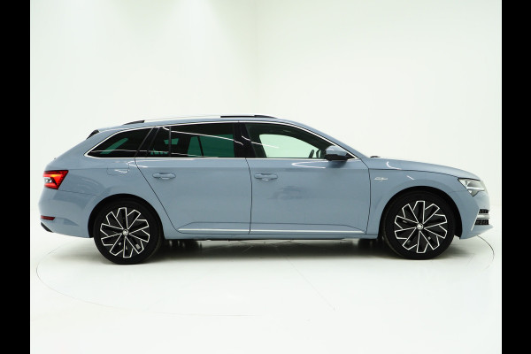 Škoda Superb Combi 1.4 TSI iV Laurin & Klement | Panoramadak | Trekhaak | Canton | Massage | Keyless | Adaptive Cruise