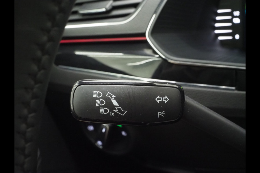 Škoda Superb Combi 1.4 TSI iV Laurin & Klement | Panoramadak | Trekhaak | Canton | Massage | Keyless | Adaptive Cruise