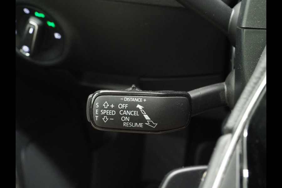 Škoda Superb Combi 1.4 TSI iV Laurin & Klement | Panoramadak | Trekhaak | Canton | Massage | Keyless | Adaptive Cruise