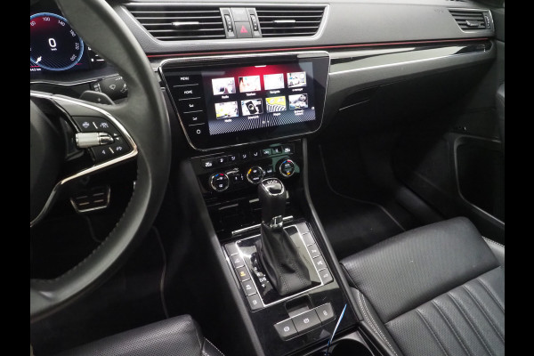 Škoda Superb Combi 1.4 TSI iV Laurin & Klement | Panoramadak | Trekhaak | Canton | Massage | Keyless | Adaptive Cruise