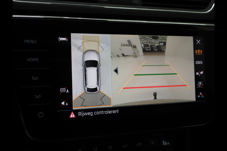 Škoda Superb Combi 1.4 TSI iV Laurin & Klement | Panoramadak | Trekhaak | Canton | Massage | Keyless | Adaptive Cruise
