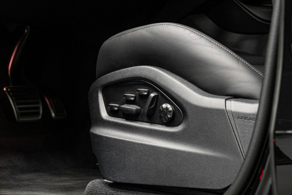 Porsche Cayenne Coupé 4.0 Turbo E-Hybrid GT *Keramisch / Burmester / Nachtzicht / Stoelventilatie / Vierwielbesturing / Soft-Close / Surround-View*