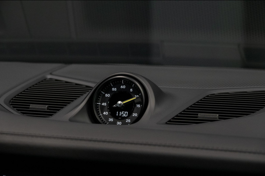 Porsche Cayenne Coupé 4.0 Turbo E-Hybrid GT *Keramisch / Burmester / Nachtzicht / Stoelventilatie / Vierwielbesturing / Soft-Close / Surround-View*