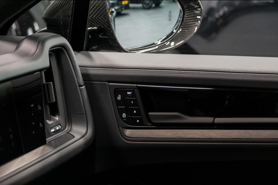Porsche Cayenne Coupé 4.0 Turbo E-Hybrid GT *Keramisch / Burmester / Nachtzicht / Stoelventilatie / Vierwielbesturing / Soft-Close / Surround-View*