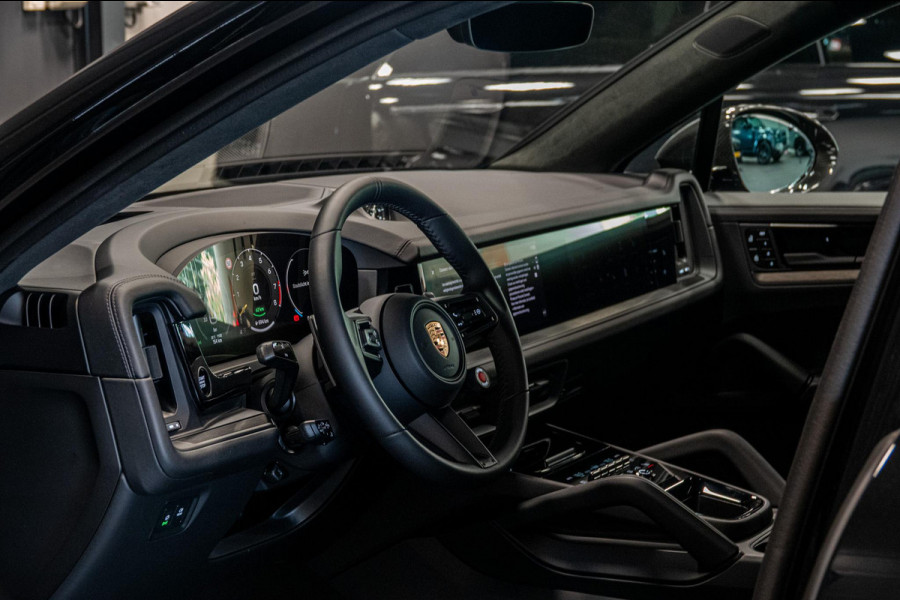 Porsche Cayenne Coupé 4.0 Turbo E-Hybrid GT *Keramisch / Burmester / Nachtzicht / Stoelventilatie / Vierwielbesturing / Soft-Close / Surround-View*