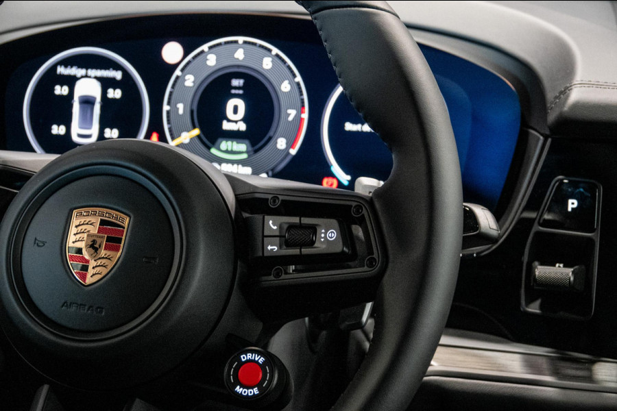 Porsche Cayenne Coupé 4.0 Turbo E-Hybrid GT *Keramisch / Burmester / Nachtzicht / Stoelventilatie / Vierwielbesturing / Soft-Close / Surround-View*
