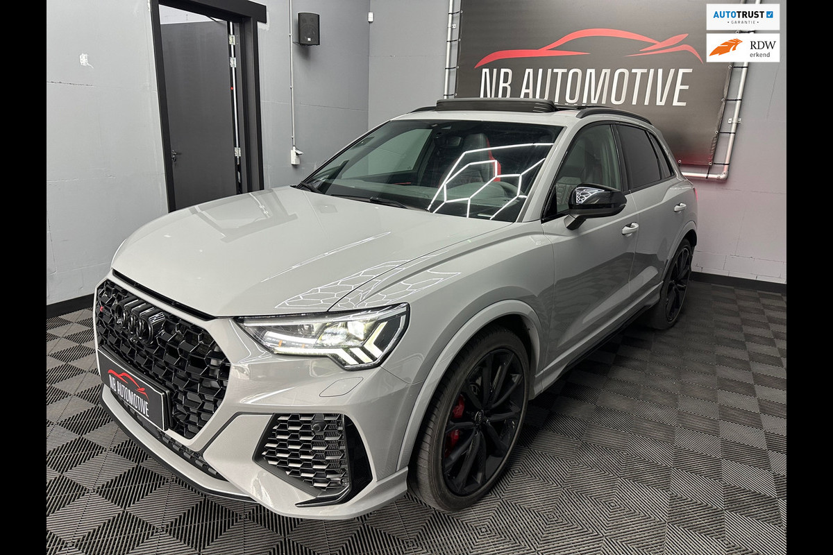 Audi RSQ3 2.5 TFSI Quattro Audi RSQ3 2.5 TFSI Quattro