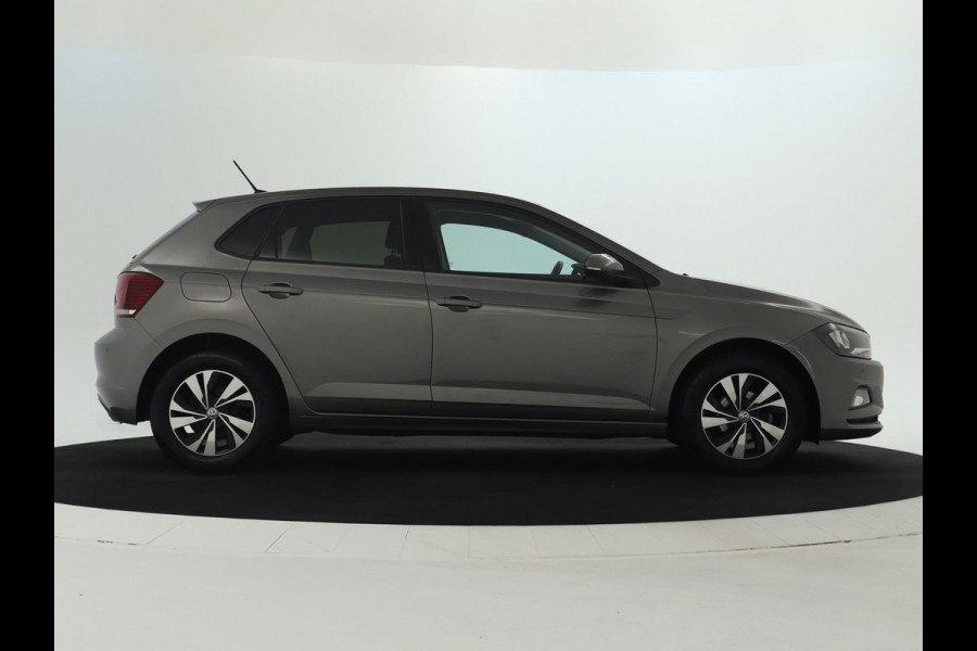 Volkswagen Polo 1.0 TSI Comfortline Business NAVI | CarPlay | PDC