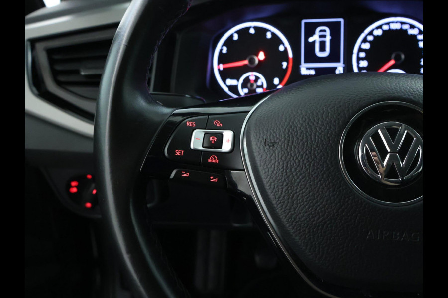 Volkswagen Polo 1.0 TSI Comfortline Business NAVI | CarPlay | PDC