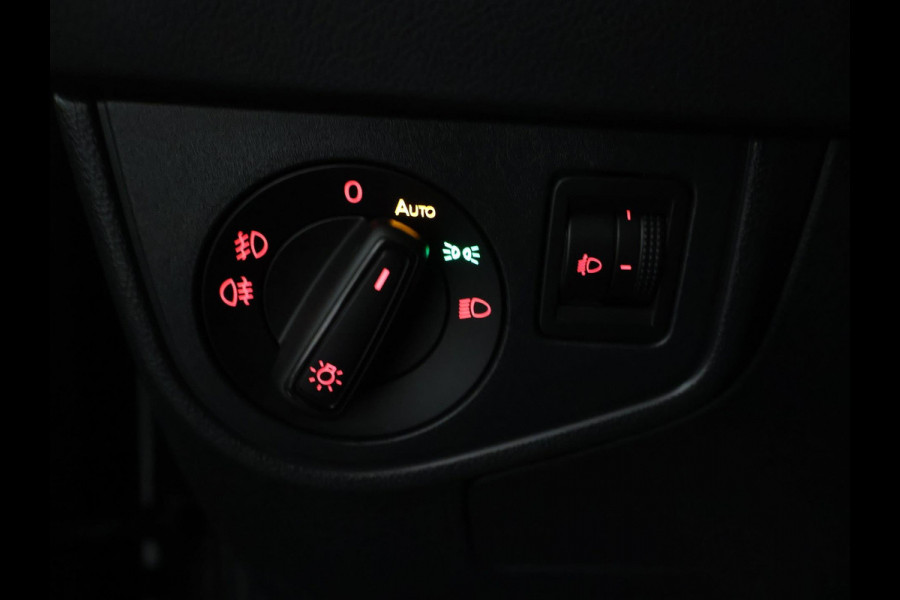 Volkswagen Polo 1.0 TSI Comfortline Business NAVI | CarPlay | PDC