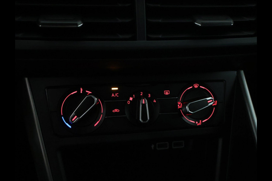 Volkswagen Polo 1.0 TSI Comfortline Business NAVI | CarPlay | PDC
