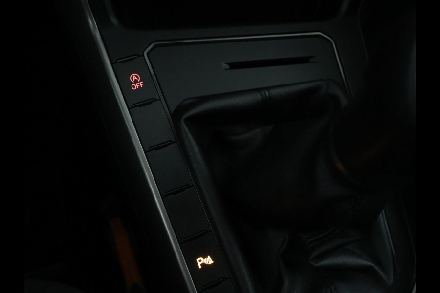 Volkswagen Polo 1.0 TSI Comfortline Business NAVI | CarPlay | PDC