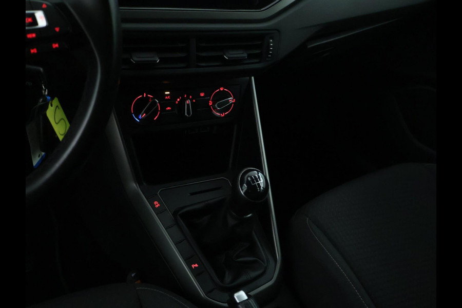 Volkswagen Polo 1.0 TSI Comfortline Business NAVI | CarPlay | PDC