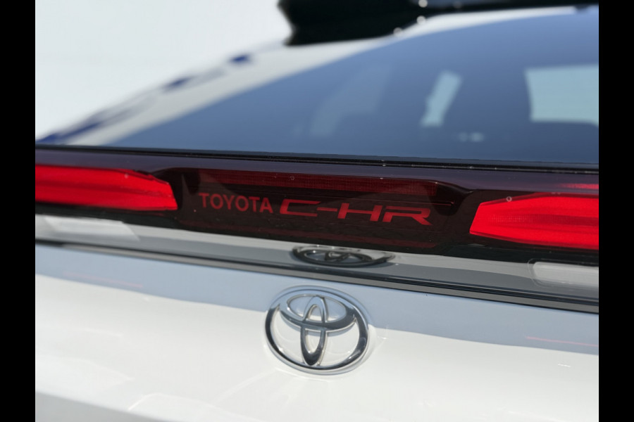 Toyota C-HR 2.0 Hybrid 200 Team D | CarPlay | ACC | Camera | LED | Dodehoek | Keyless | 18 inch