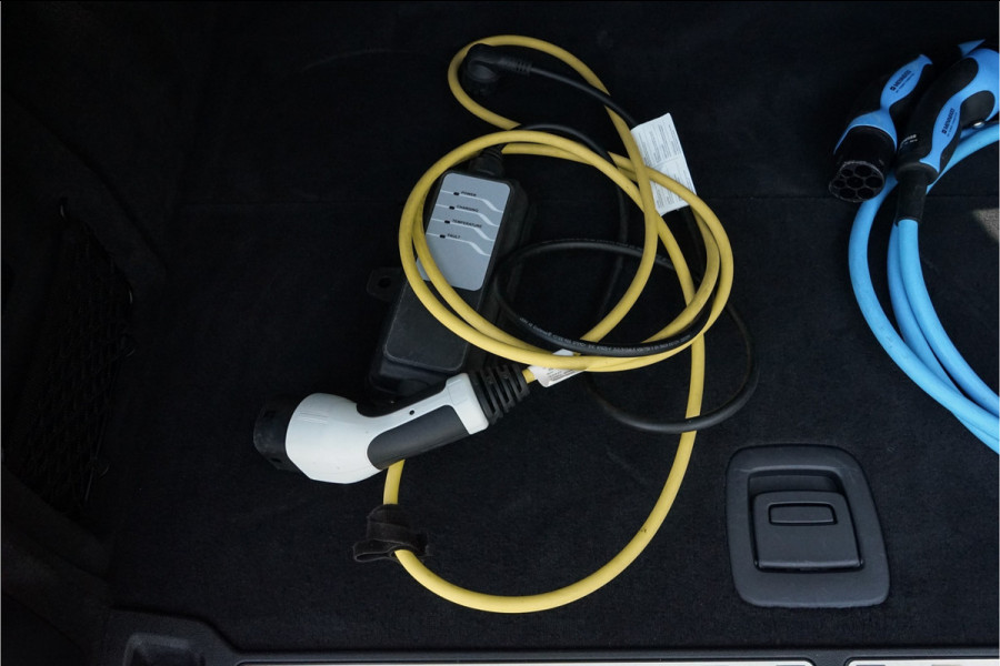 BMW X5 xDrive45e High Ex M-Sport Pro Shadow Pano Laser Luchtvering Trekhaak