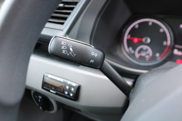 Volkswagen Transporter 2.0 TDI L2 H1 Koelwagen 0 Graden koeling Airco Sidebars