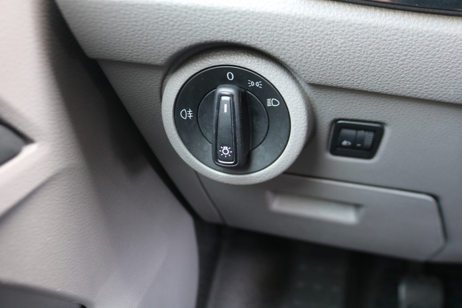 Volkswagen Transporter 2.0 TDI L2 H1 Koelwagen 0 Graden koeling Airco Sidebars