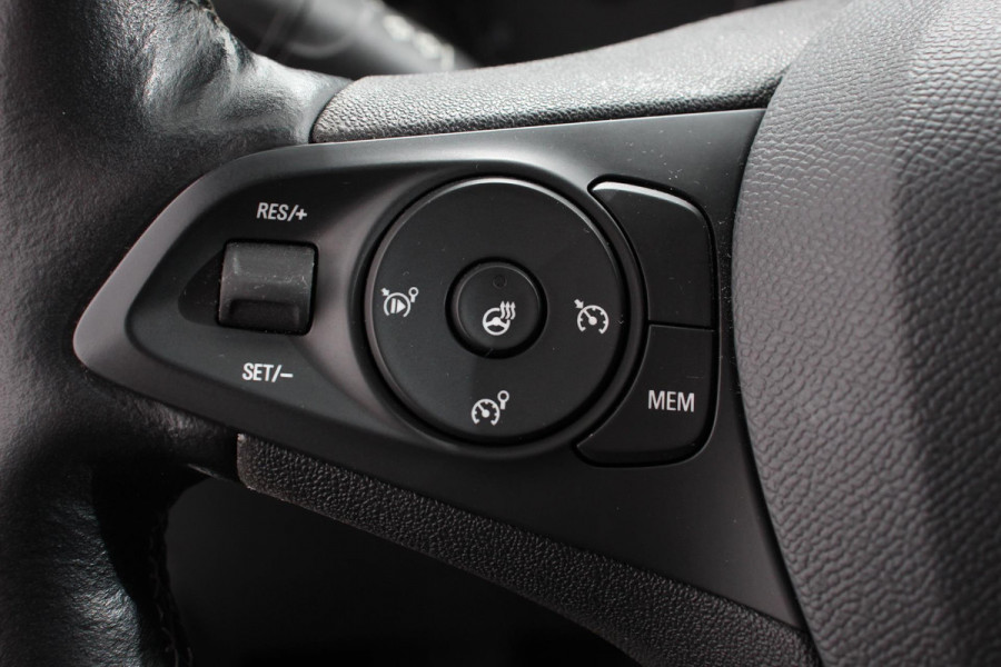 Opel Corsa 1.2 Edition | Apple Carplay/Android Auto | Cruise Control | Verwamd stuurwiel | Verwarmde voorstoelen | Parkeersensor achter | Getinte ramen achter