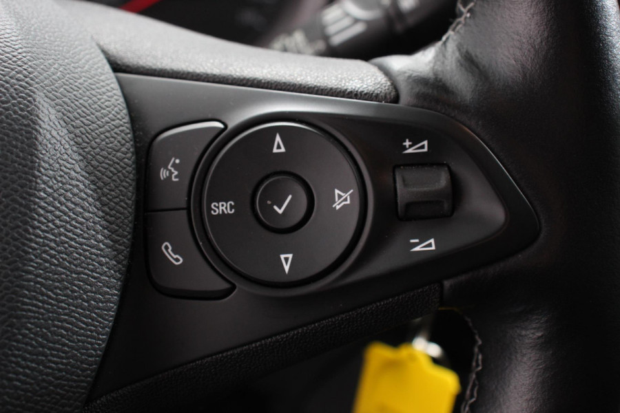 Opel Corsa 1.2 Edition | Apple Carplay/Android Auto | Cruise Control | Verwamd stuurwiel | Verwarmde voorstoelen | Parkeersensor achter | Getinte ramen achter