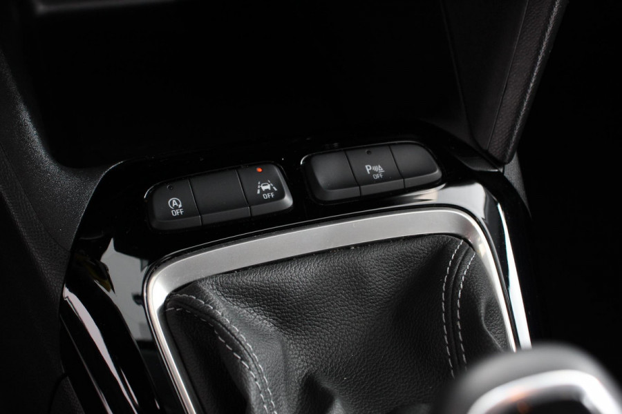 Opel Corsa 1.2 Edition | Apple Carplay/Android Auto | Cruise Control | Verwamd stuurwiel | Verwarmde voorstoelen | Parkeersensor achter | Getinte ramen achter