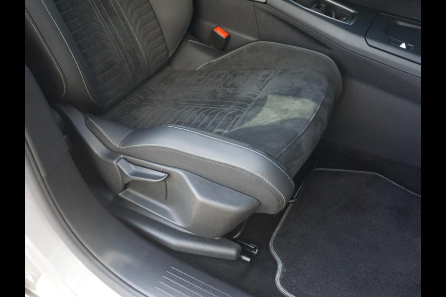 Peugeot 3008 1.2 Hybrid 136 GT