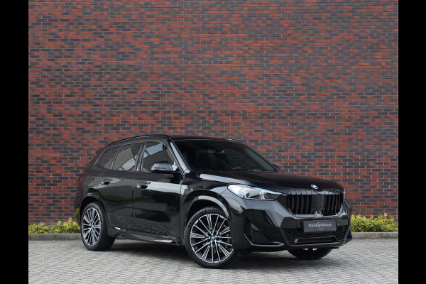 BMW X1 30e xDrive | Pano - HUD - Trekhaak