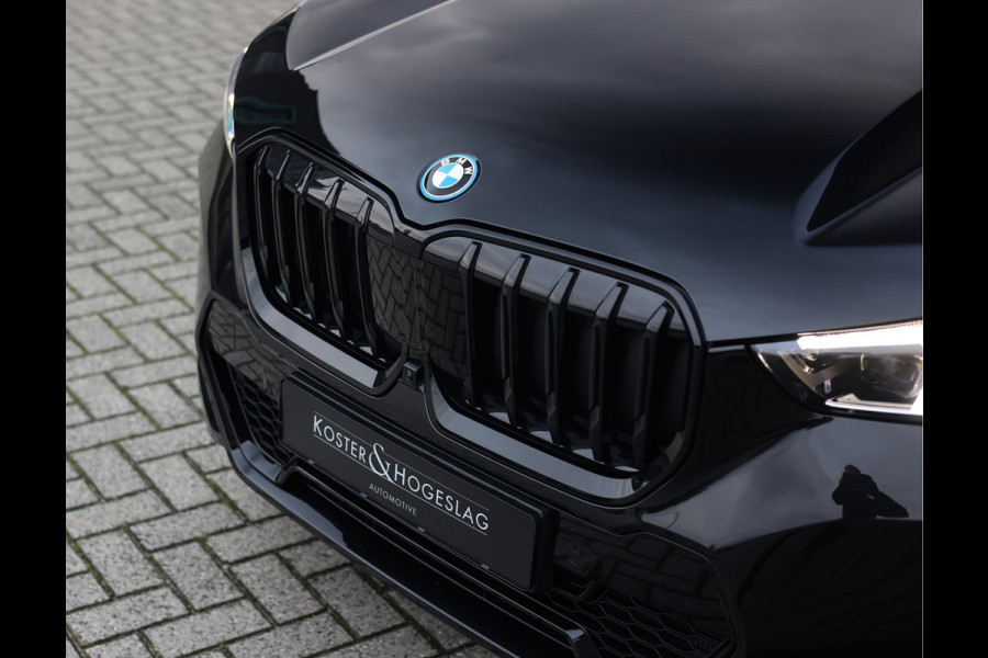 BMW X1 30e xDrive | Pano - HUD - Trekhaak